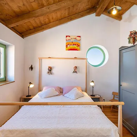 Сasa de vacaciones 1 Bedroom Pet Friendly In Ražanac
