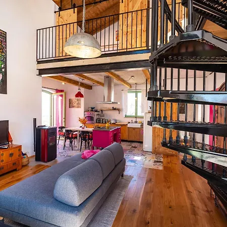 1 Bedroom Pet Friendly In